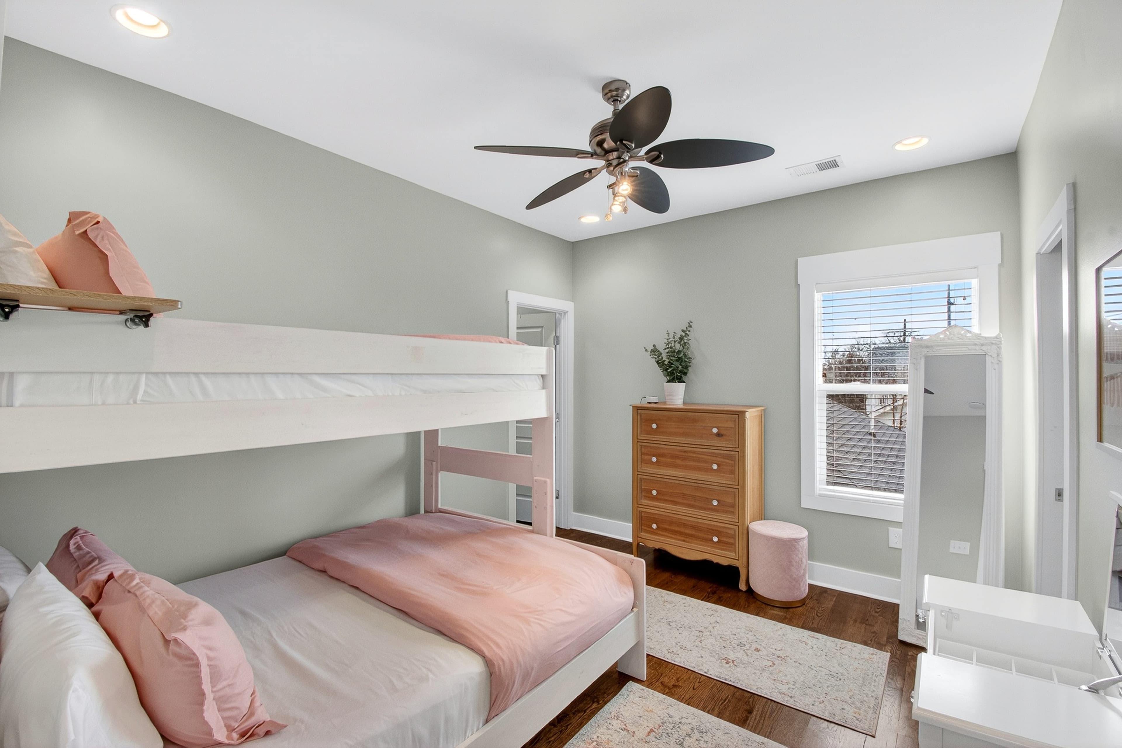 Underwood Manor photo